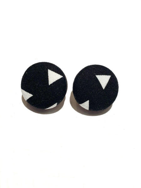 BOTÓN DE AZÚCAR- Medium Studs - White Triangles