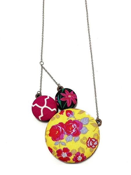 BOTÓN DE AZÚCAR - Dulce Necklace- Pink Flowers on Yellow