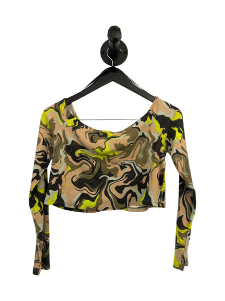THRIFT- Marbled Green and Cream Long Sleeve Crop Top - Large