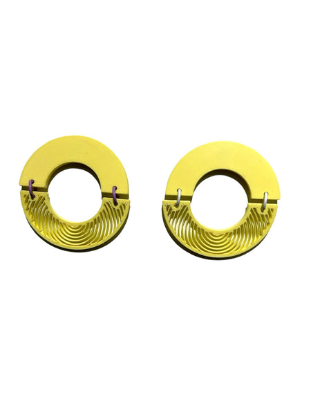 MENEO- Wavy Circle Earrings