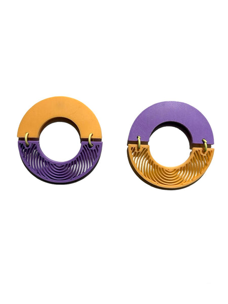 MENEO- Wavy Circle Earrings