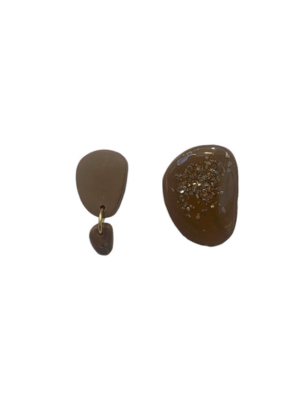 COCOLEÉ- Pebble Asymmetrical Earrings