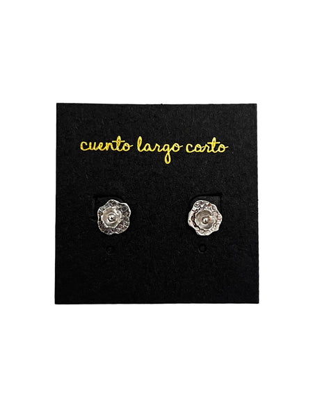 CUENTO LARGO CORTO- A Flor De Piel Stud Earrings